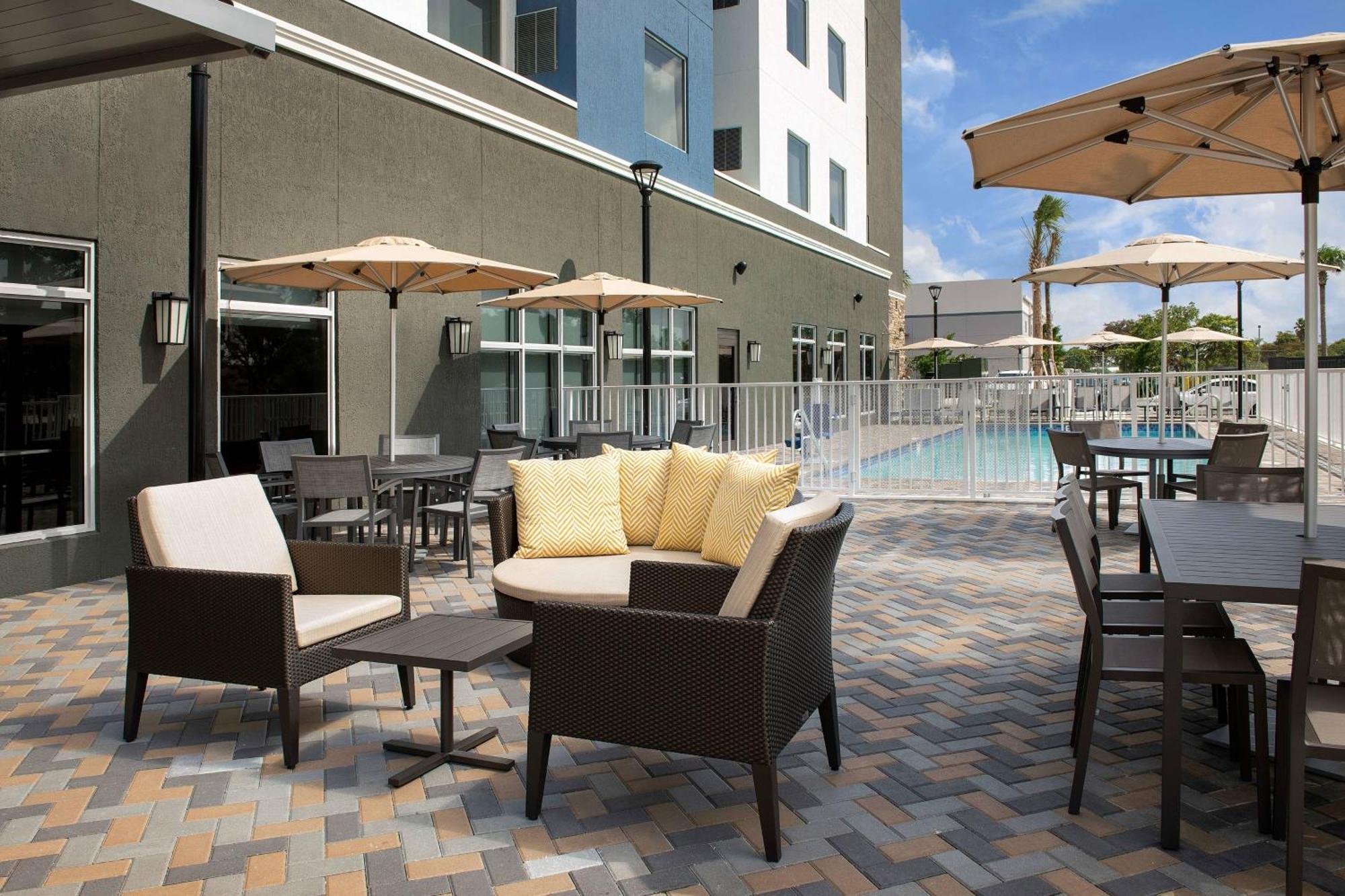 Residence Inn Doral Mall Area Екстер'єр фото