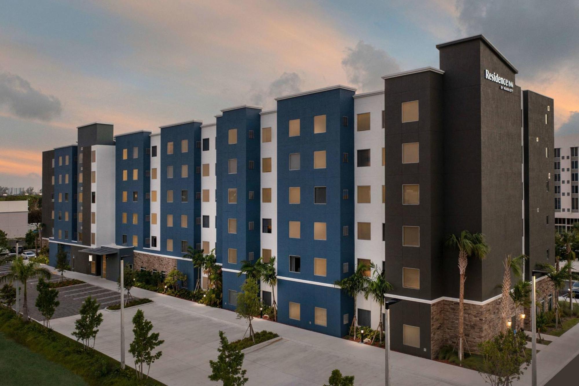 Residence Inn Doral Mall Area Екстер'єр фото